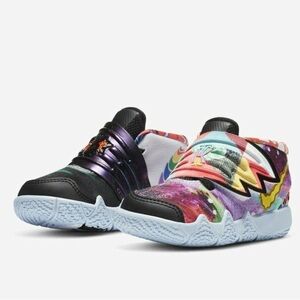 Nike Kybrid S2 Nike Sneakers in Pineapple